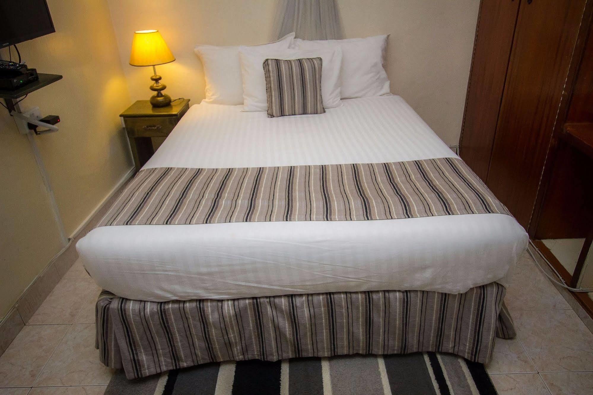 Magnolia Pine Bed & Breakfast Ναϊρόμπι Εξωτερικό φωτογραφία